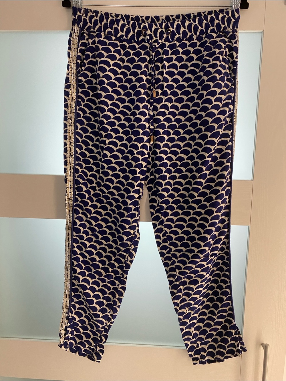 Anthropologie Navy and White Scallop-Print Jogger Pants